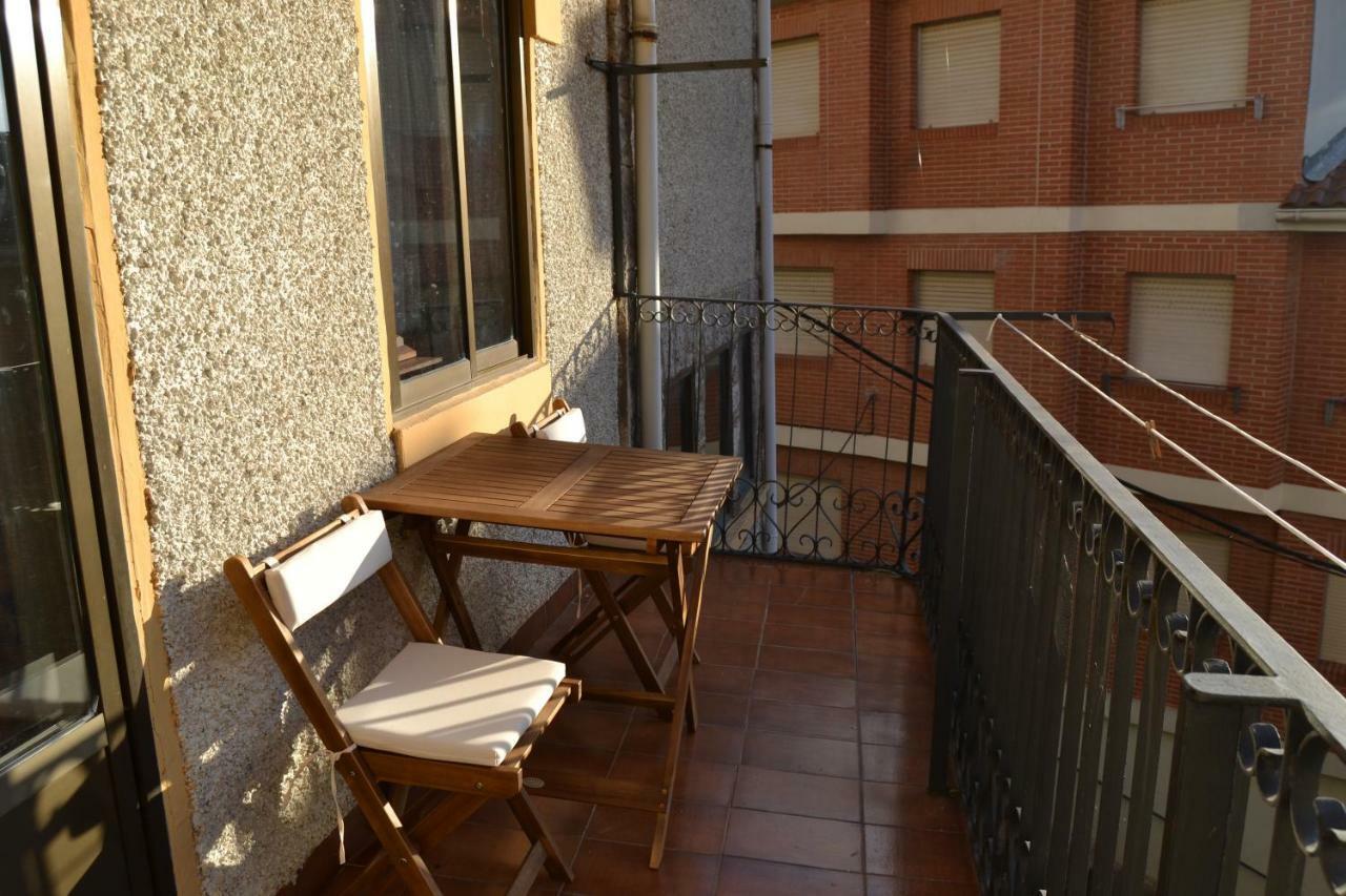 Tres Puentes Anguiano Apartamentos Y Hostal Exterior foto